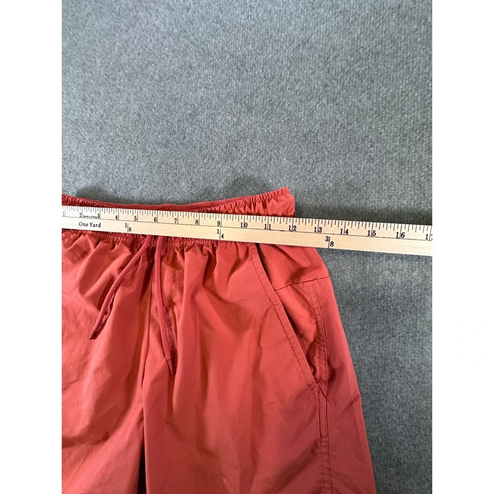 Nike Dri-FIT Mens Coral Orange Athletic Running Shorts Size Small 5 Inch Inseam